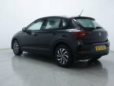 Volkswagen Polo Hatchback BT74XEU Black #5