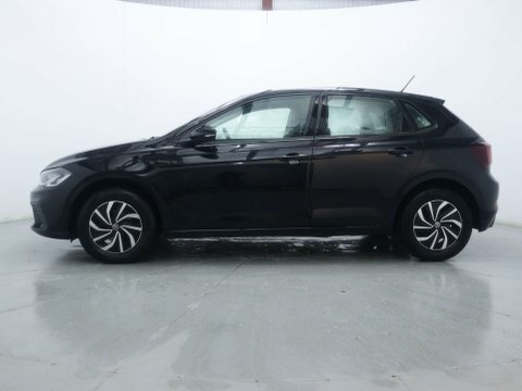 Volkswagen Polo Hatchback BT74XEU Black #4