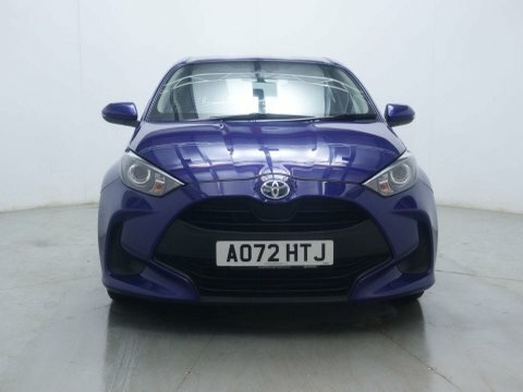 Toyota Yaris Hatchback AO72HTJ Blue #2