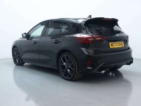 Ford Focus Hatchback MC72OUO Black #5