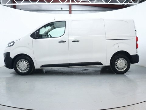 Citroen Dispatch Mpv BT23FGJ White #4