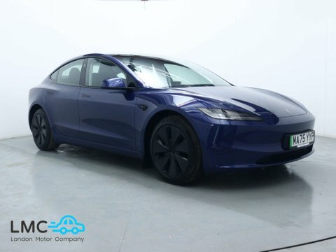 Tesla Model 3 Saloon Blue