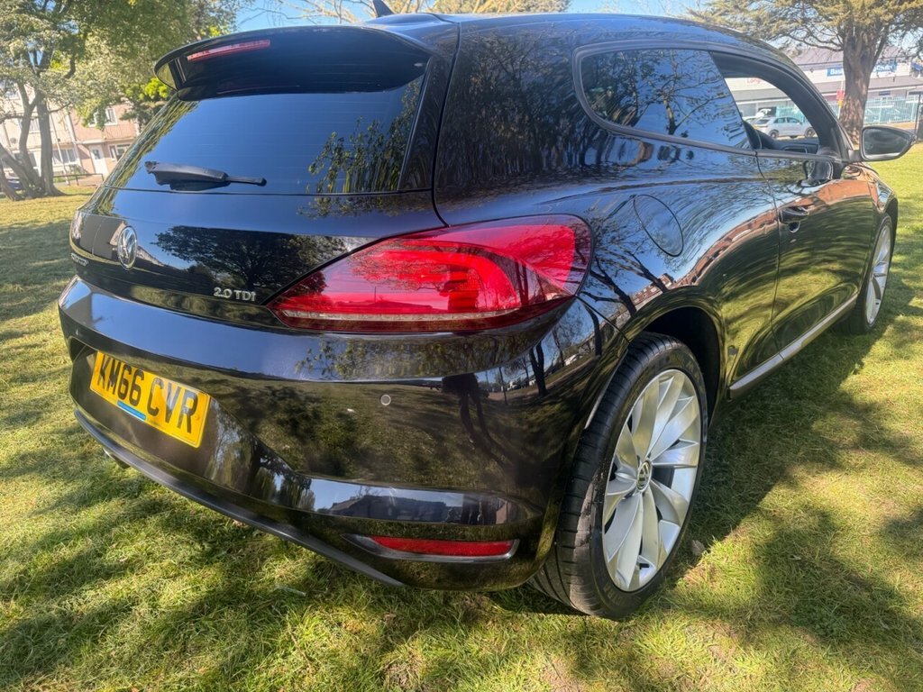 Volkswagen Scirocco 2L Gt Black #6