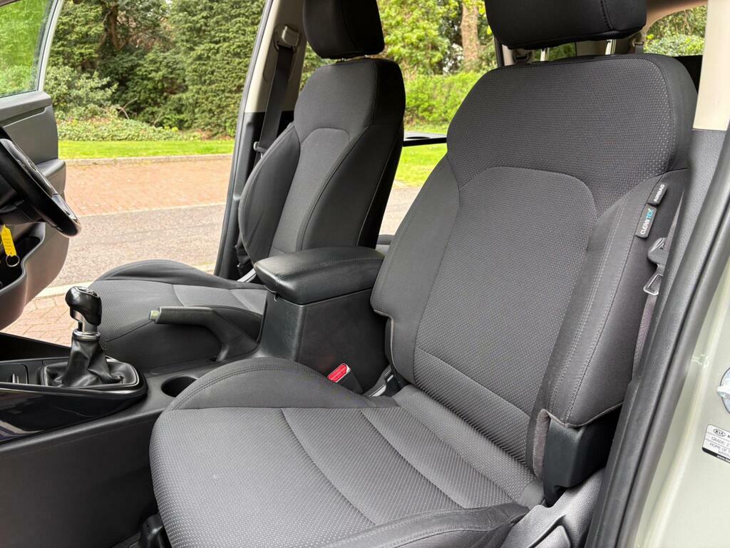 Kia Carens 1.7 Crdi 2 Euro 6 S S Silver #4