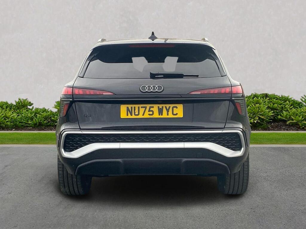 Audi Q3 1.5 E-hybrid S Line S Tronic NU75WYC Black #4