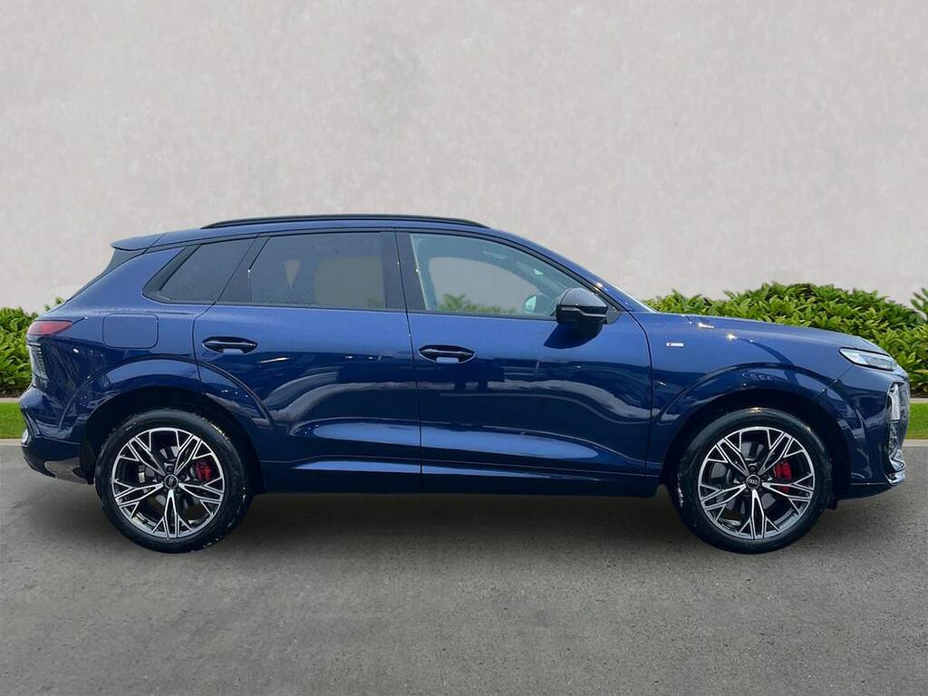 Audi Q3 2.0 Tfsi 265 Quattro Launch Edition S Tronic Blue #3