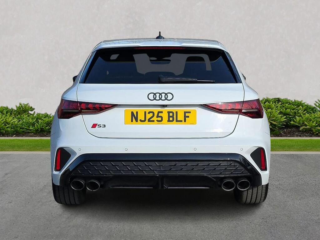Audi A3 S3 Tfsi Quattro 333 Black Edition S Tronic White #4