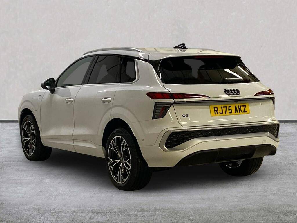 Audi Q3 1.5 E-hybrid S Line S Tronic RJ75AKZ White #2