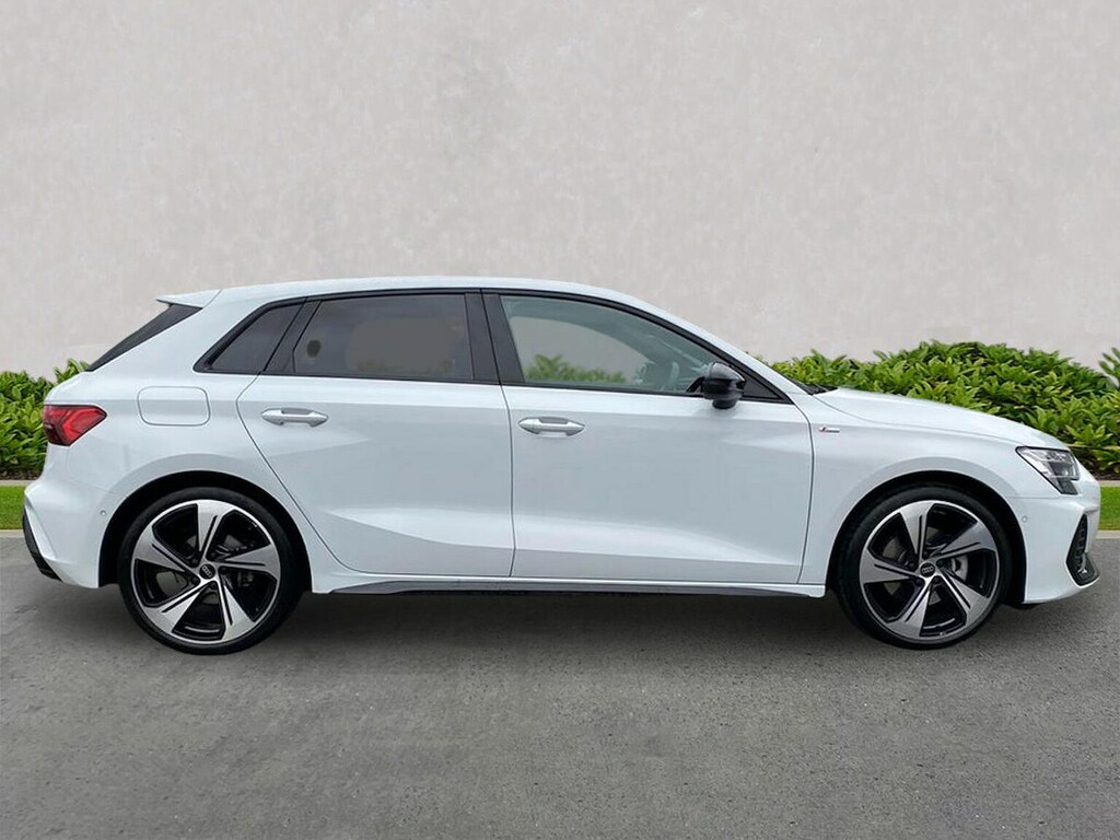 Audi A3 35 Tfsi Black Edition S Tronic RO75HJJ White #3
