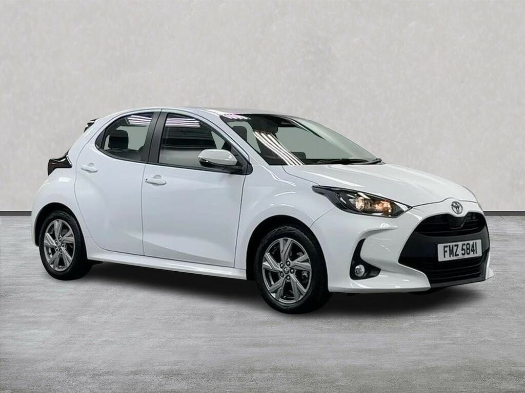 Toyota Yaris 1.5 Vvt-h Icon Hatchback Hybrid E-cvt E White