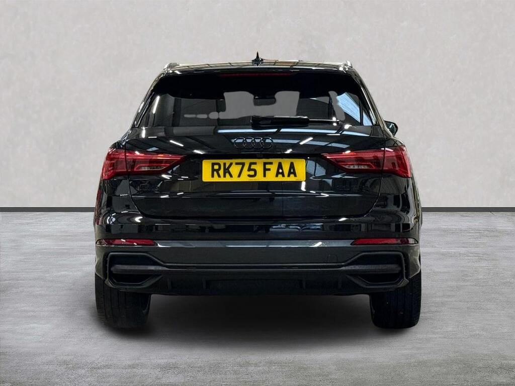 Audi Q3 35 Tfsi Black Edition S Tronic Tech Pack RK75FAA Black #4