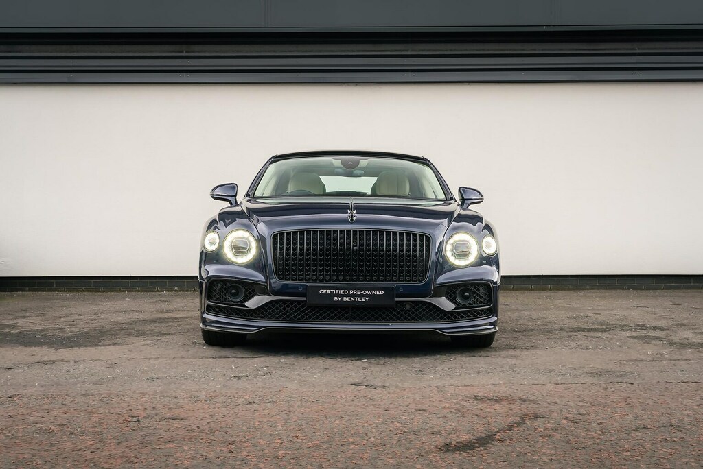 Bentley Flying Spur 4.0 V8 Mulliner Driving Spec Citytour Blue #2