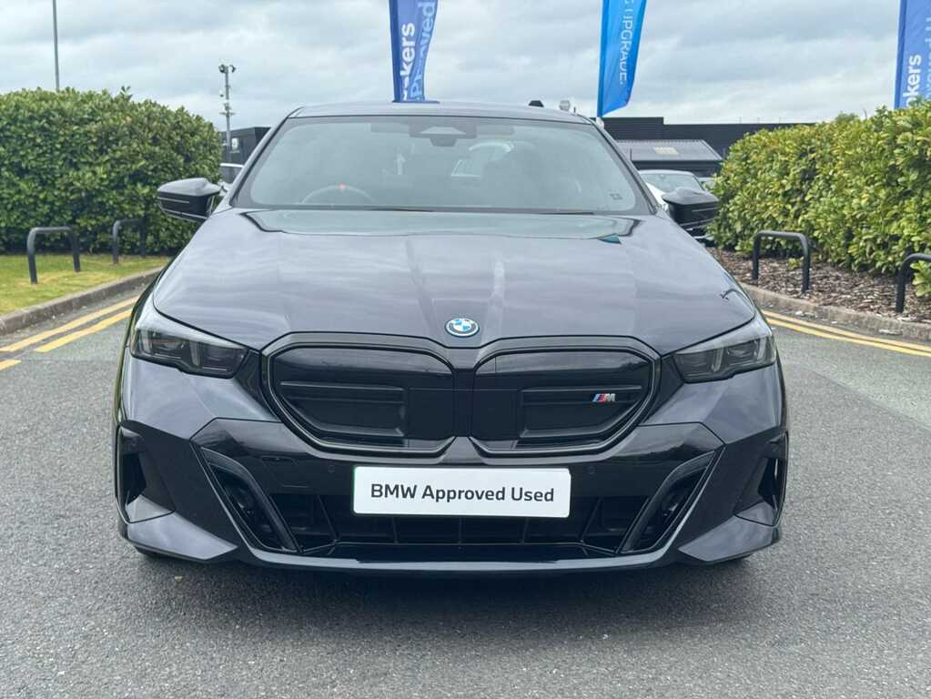 BMW i5 442Kw M60 Xdrive 84Kwh GV73EHD Black #2