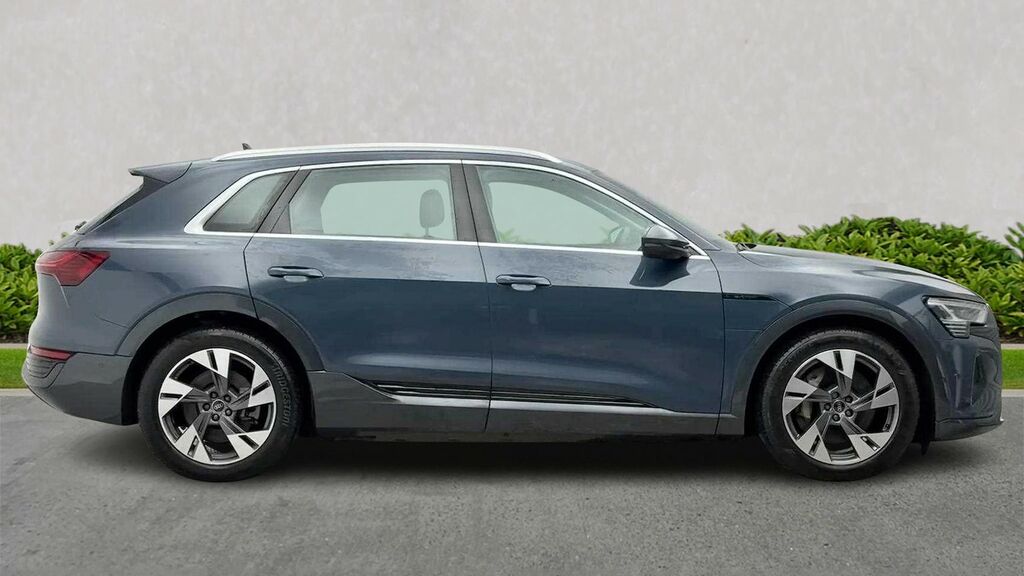 Audi Q8 e tron 50 Sport Suv Quattro 95Kwh 11Kw NG24YHA Blue #3