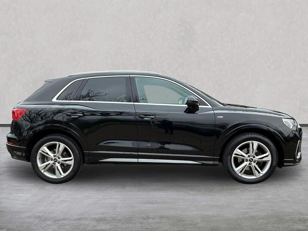 Audi Q3 1.5 Tfsi Cod 35 S Line Suv S Tronic Eur EJ71YUC Black #3