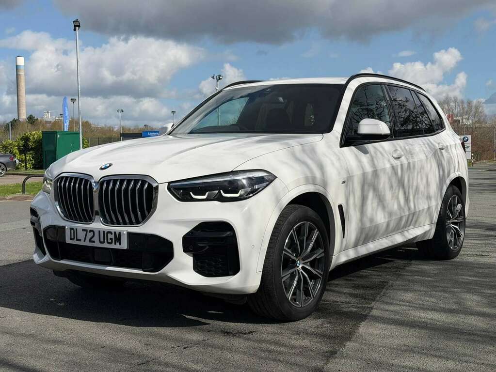 BMW X5 Xdrive30d Mht M Sport DL72UGM White #2