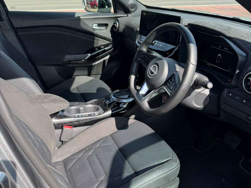 Nissan Juke 1.6 Hybrid Tekna YA75XUD Grey #6