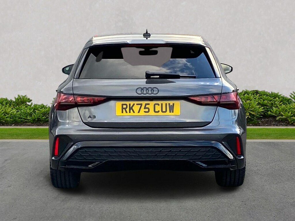 Audi A3 1.5 Tfsi 150 Black Edition Tech Pack RK75CUW Grey #4