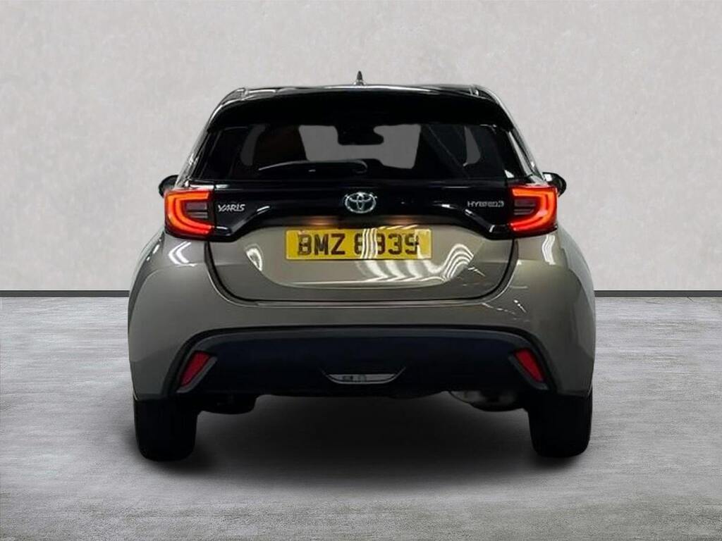 Toyota Yaris 1.5 Vvt-h Design Hatchback Hybrid E-cvt BMZ8939 Brown #4