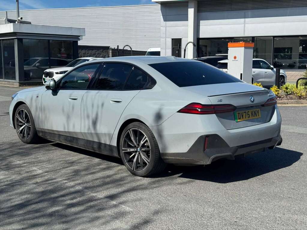 BMW i5 250Kw Edrive40 M Sport Pro 84Kwh DV75KNY Grey #6
