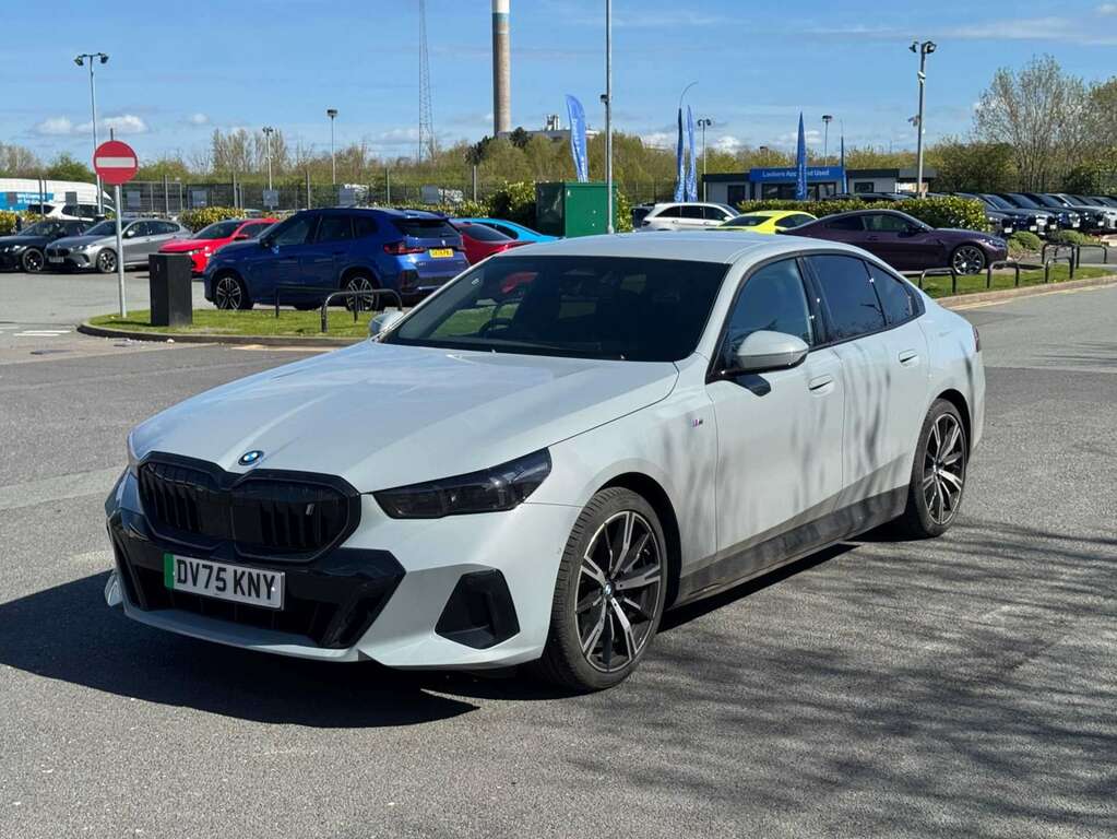 BMW i5 250Kw Edrive40 M Sport Pro 84Kwh DV75KNY Grey #4
