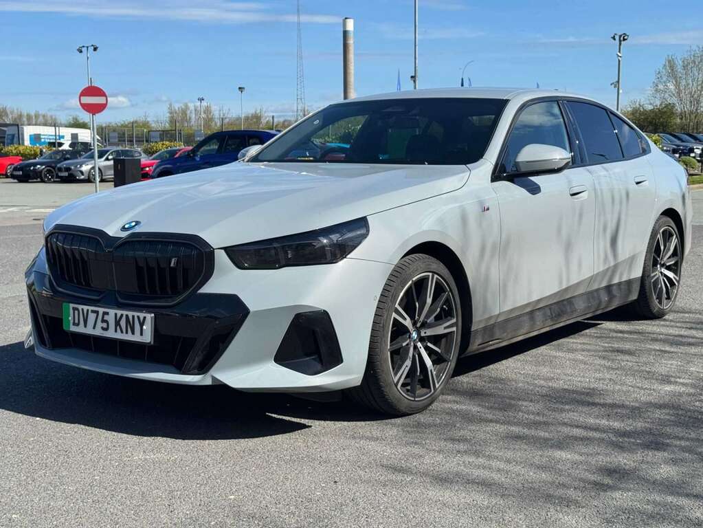 BMW i5 250Kw Edrive40 M Sport Pro 84Kwh DV75KNY Grey #3