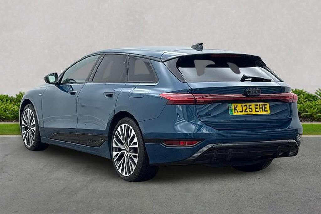 Audi A6 83Kwh Edition 1 Estate 286 Ps KJ25EHE Blue #2