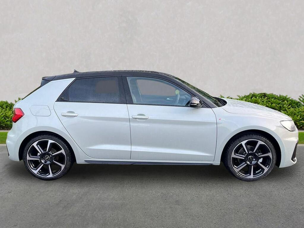 Audi A1 30 Tfsi Black Edition SB75OWO Silver #3