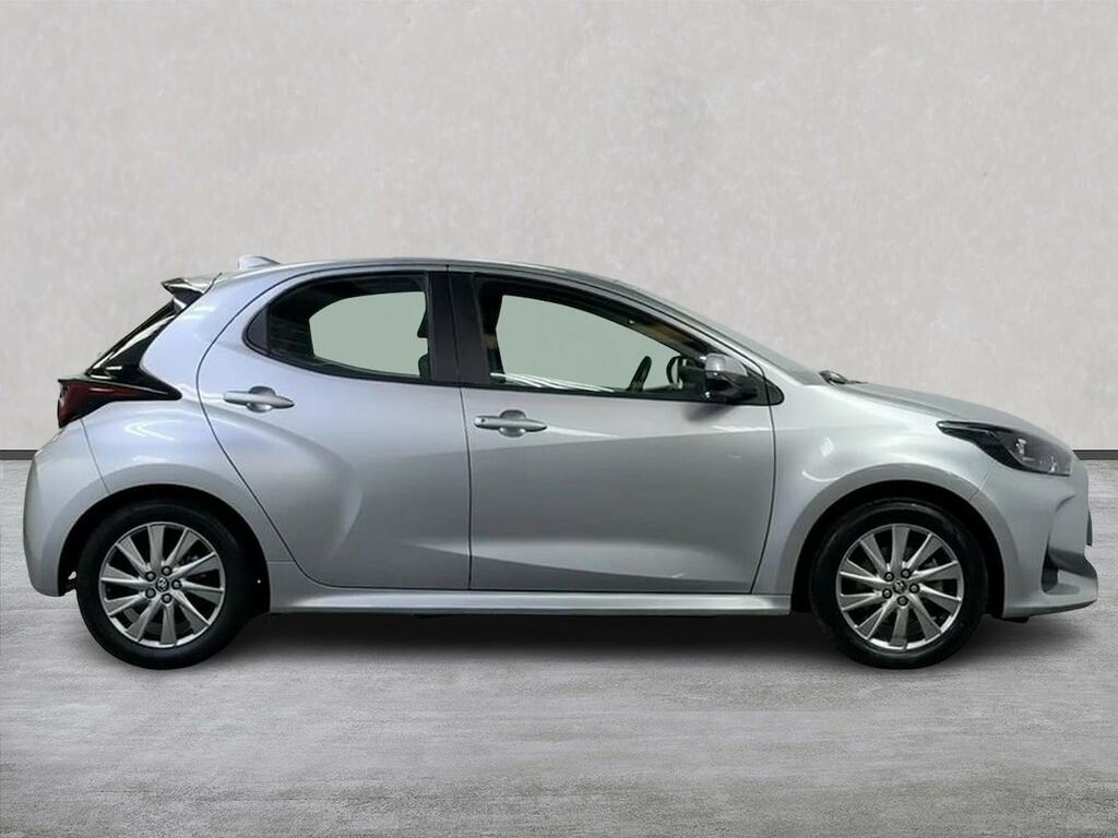 Toyota Yaris 1.5 Vvt-h Icon Hatchback Hybrid E-cvt E AVZ7553 Silver #3
