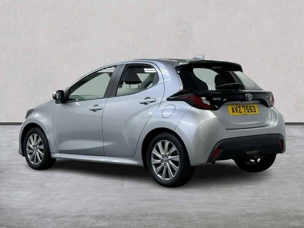 Toyota Yaris 1.5 Vvt-h Icon Hatchback Hybrid E-cvt E AVZ7553 Silver #2
