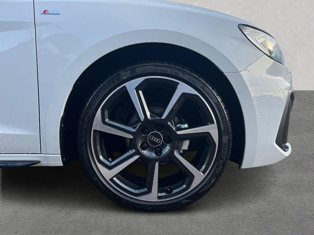 Audi A1 25 Tfsi Black Edition S Tronic SB75KBP White #6