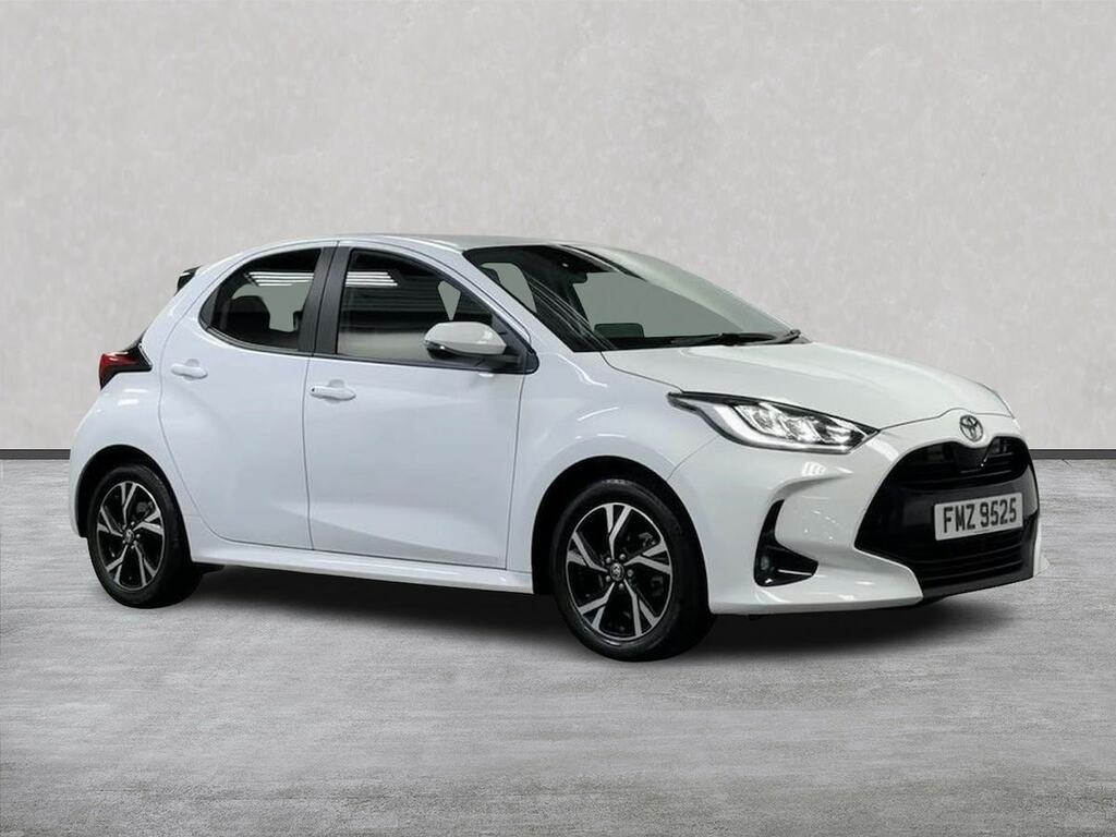 Toyota Yaris 1.5 Vvt-h Design Hatchback Hybrid E-cvt White