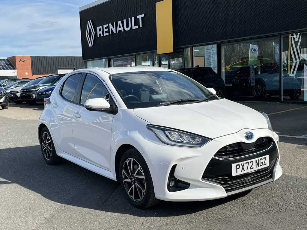 Toyota Yaris 1.5 Hybrid Design Cvt White