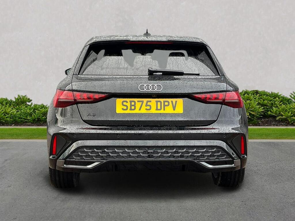 Audi A3 1.5 Tfsi E 204 S Line S Tronic SB75DPV Black #4