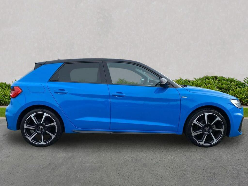 Audi A1 1.0 Tfsi 25 Black Edition Sportback S T RE22KDV Blue #3
