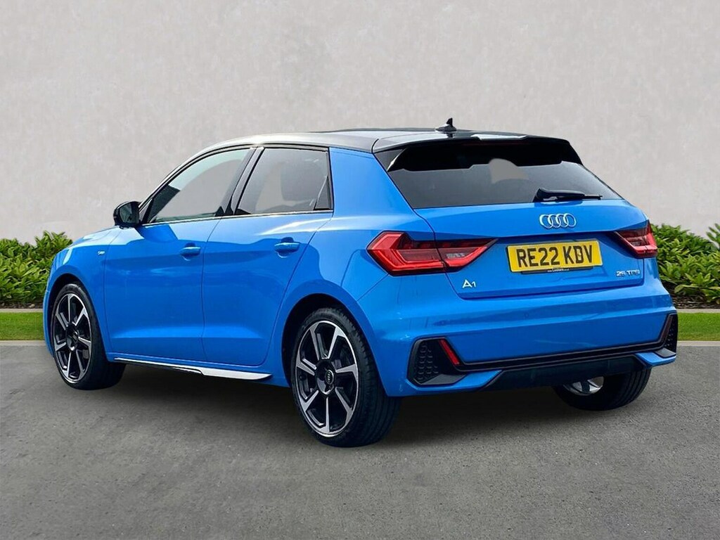 Audi A1 1.0 Tfsi 25 Black Edition Sportback S T RE22KDV Blue #2