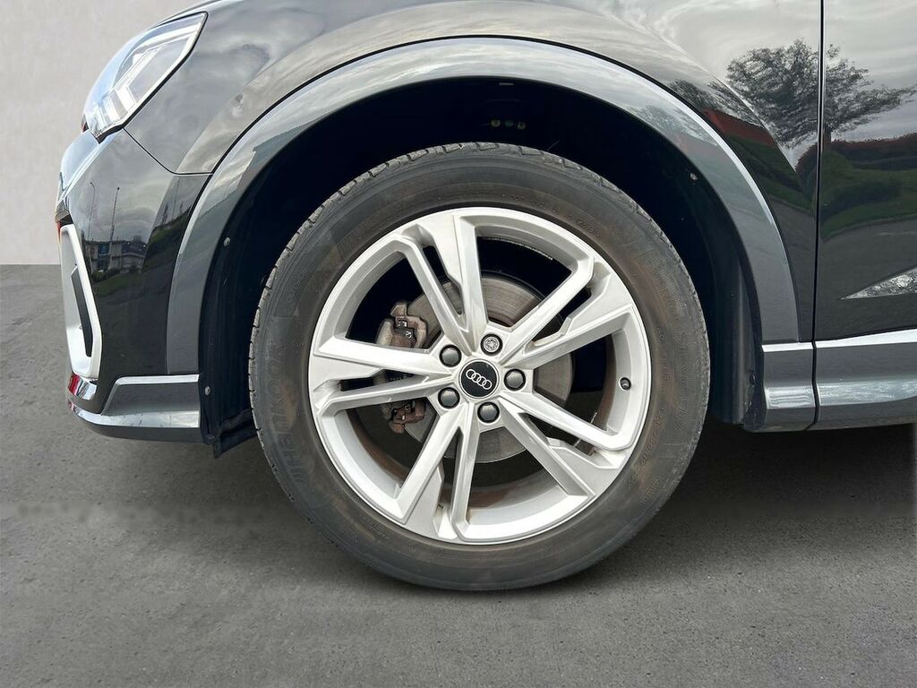 Audi Q3 35 Tfsi S Line Black #6