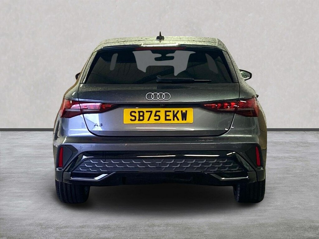 Audi A3 1.5 Tfsi E 204 S Line S Tronic SB75EKW Grey #4