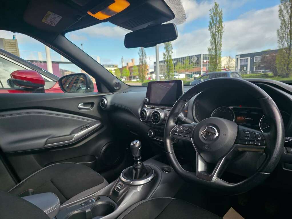 Nissan Juke 1.0 Dig-t 114 N-connecta YD22MDO Black #6