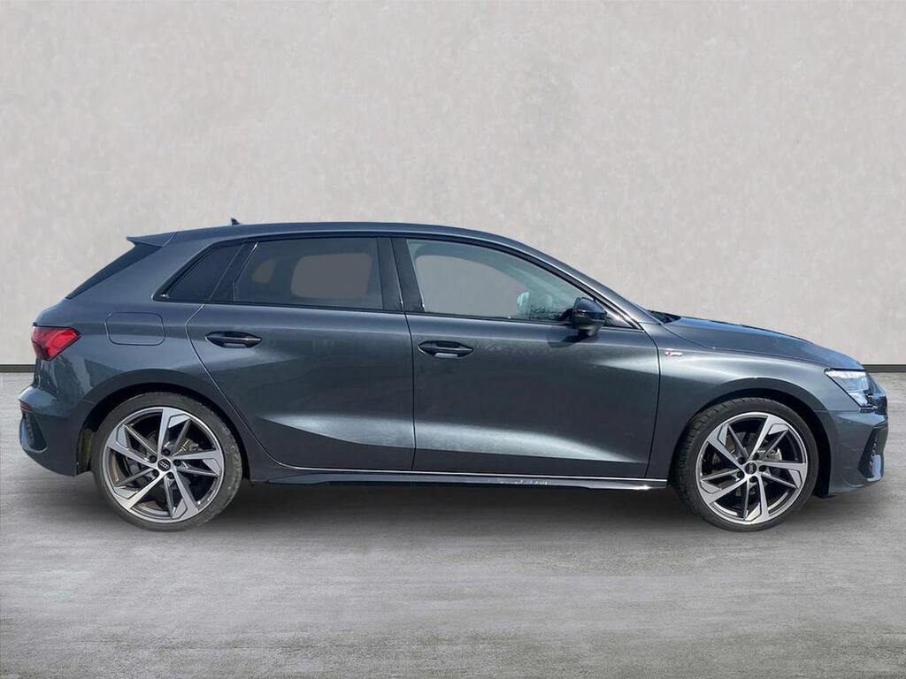 Audi A3 1.5 Tfsi 35 Black Edition Sportback Man Grey #3