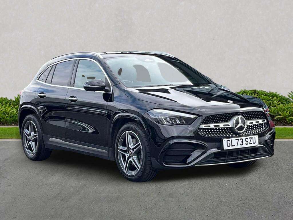 Mercedes-Benz GLA Class Gla 200 Amg Line Executive Black