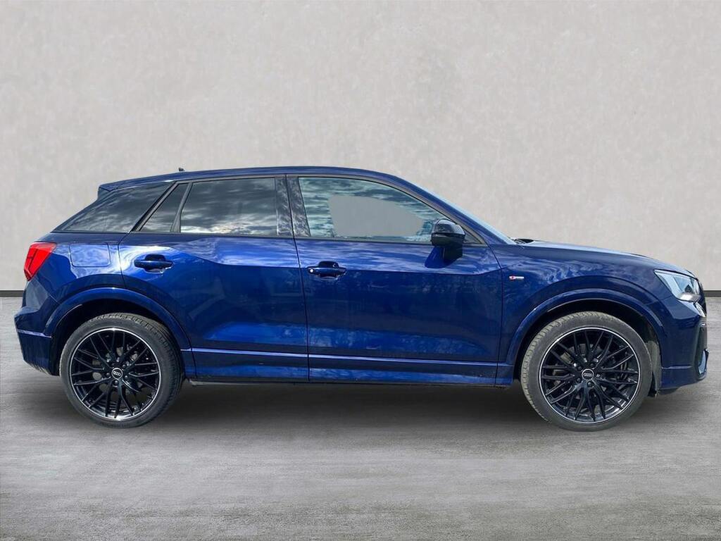 Audi Q2 1.5 Tfsi Cod 35 Black Edition Suv S Tro SH73GKK Blue #3