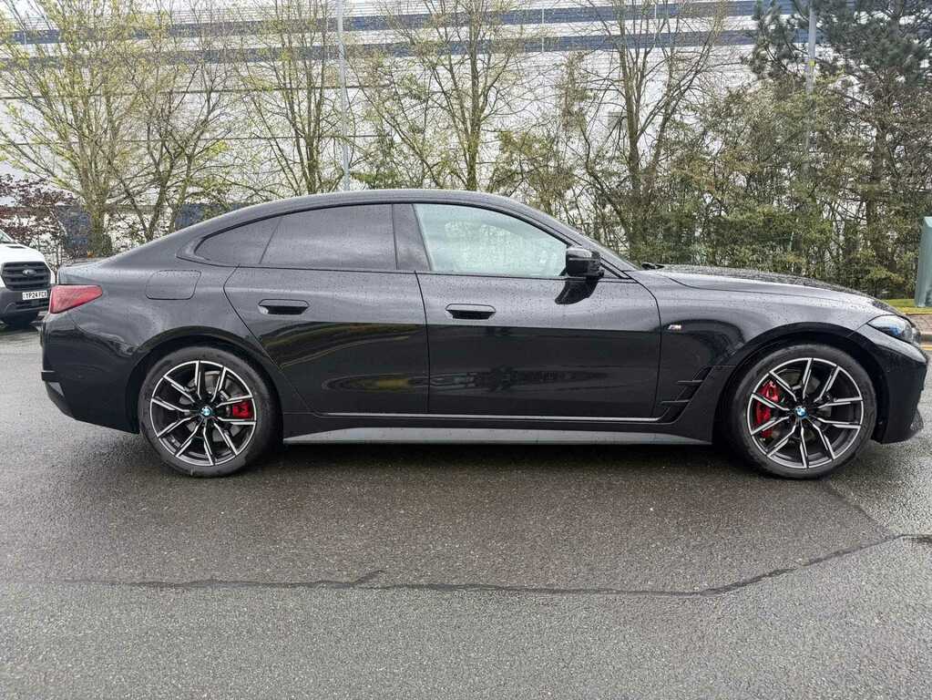 BMW 4 Series 420I M Sport Step DV75NNP Black #2