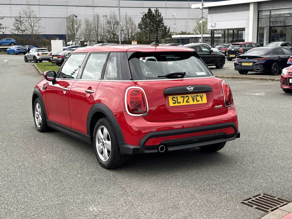 Mini Hatch 1.5 Cooper Classic SL72VCY Red #2