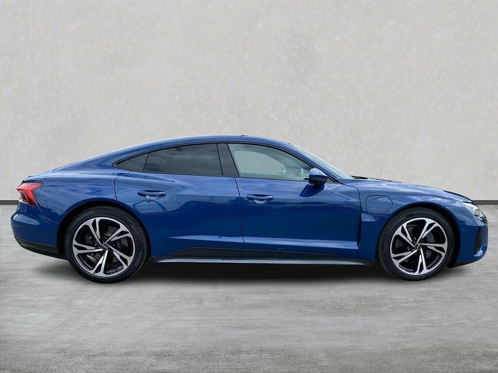 Audi E Tron GT 93.4Kwh Saloon Quattro 476 Ps Blue #3