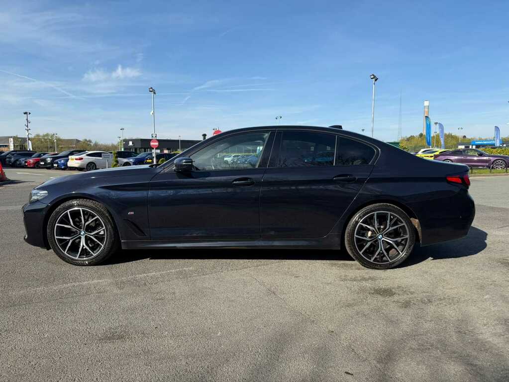 BMW 5 Series 520D Mht M Sport Step DL22NWA Black #5