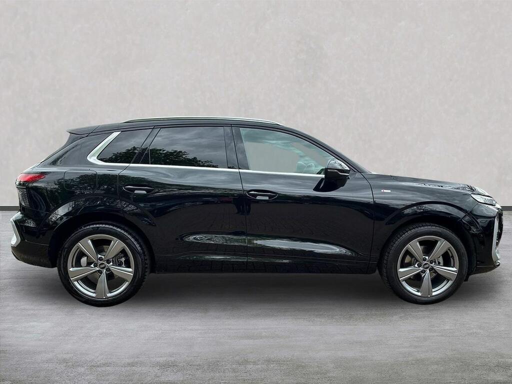 Audi Q3 1.5 Tfsi S Line S Tronic Soundvision Pack RJ75LZF Black #3