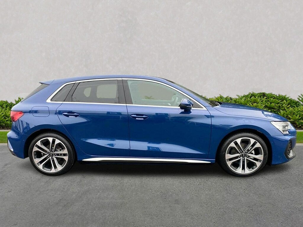 Audi A3 1.5 Tfsie S Line Sportback Plug-in Hybr Blue #3