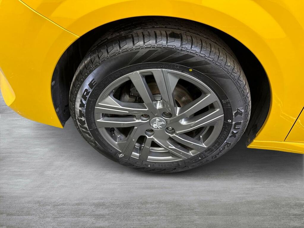 Peugeot 208 1.2 Puretech Active Premium Hatchback M SA22ZGL Yellow #6