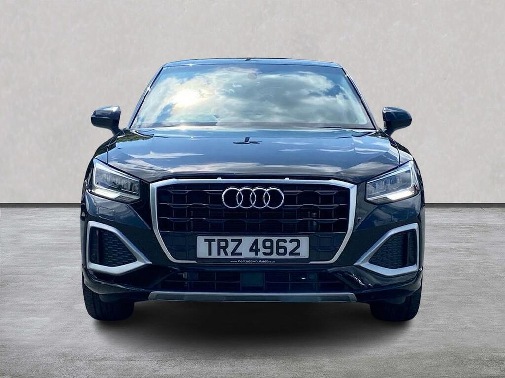 Audi Q2 30 Tfsi Sport Black #5